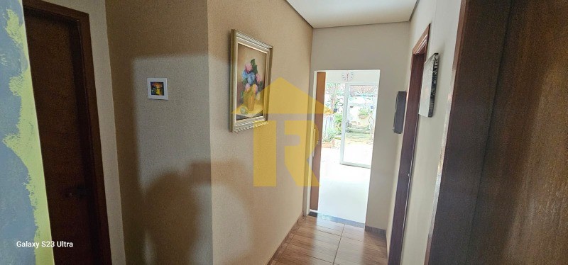 Casa com 2 quartos à venda, 120m² — foto 2 de 15