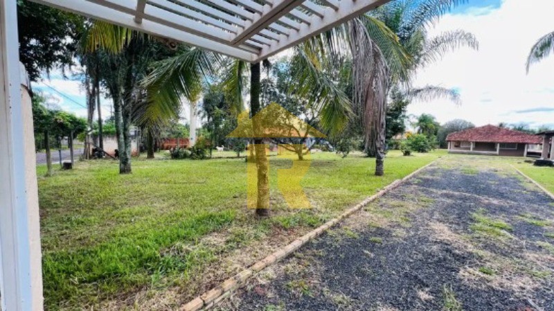 Casa de Condomínio com 2 quartos à venda, 400m² — foto 3 de 13