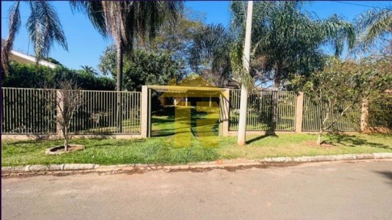 Casa de Condomínio com 5 quartos à venda e aluguel, 600m² — foto 2 de 30