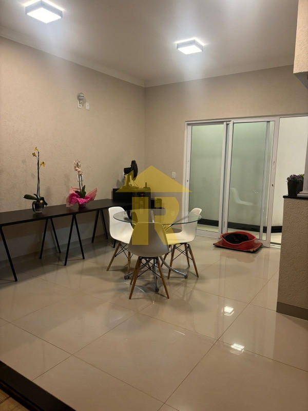 Casa de Condomínio com 3 quartos à venda, 150m² — foto 15 de 23