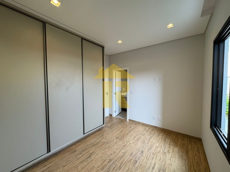 Casa de Condomínio com 4 quartos à venda, 260m² — foto 17 de 25