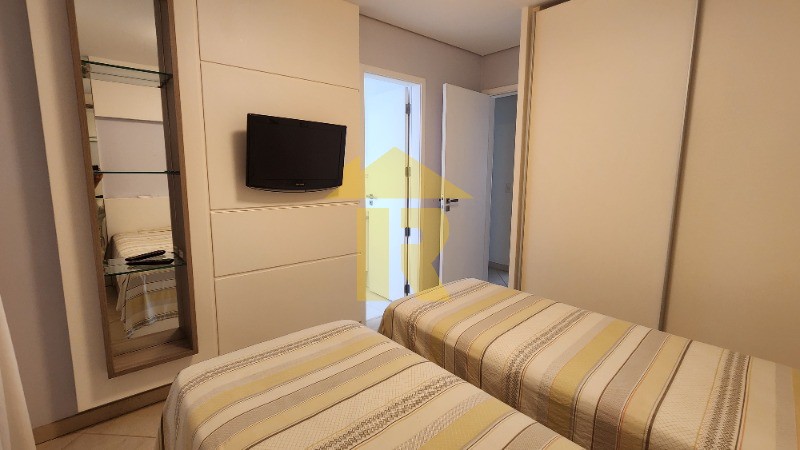 Apartamento com 4 quartos à venda, 240m² — foto 40 de 50