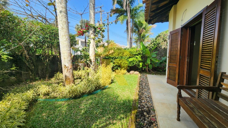 Casa com 5 quartos à venda e aluguel — foto 32 de 51