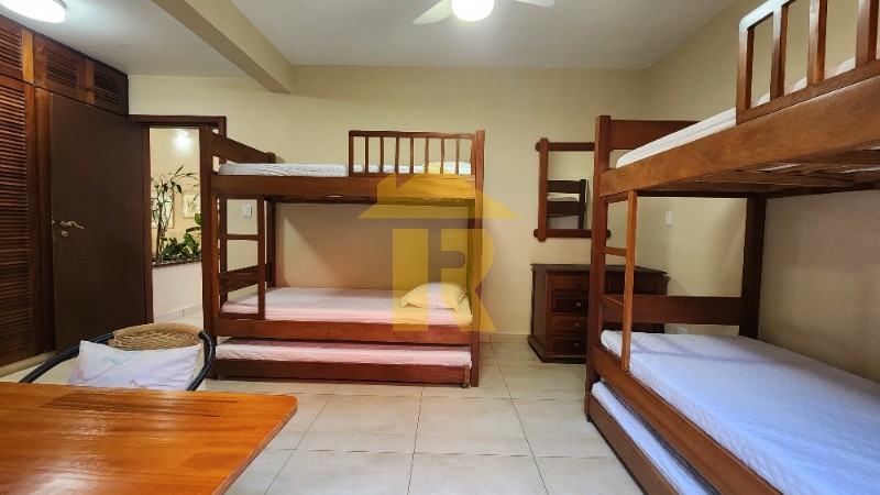 Casa com 5 quartos à venda e aluguel — foto 27 de 51
