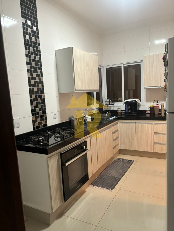 Casa de Condomínio com 3 quartos à venda, 150m² — foto 10 de 23