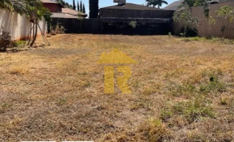 Terreno / Lote / Condomínio  à venda, 936m² — foto 1 de 10