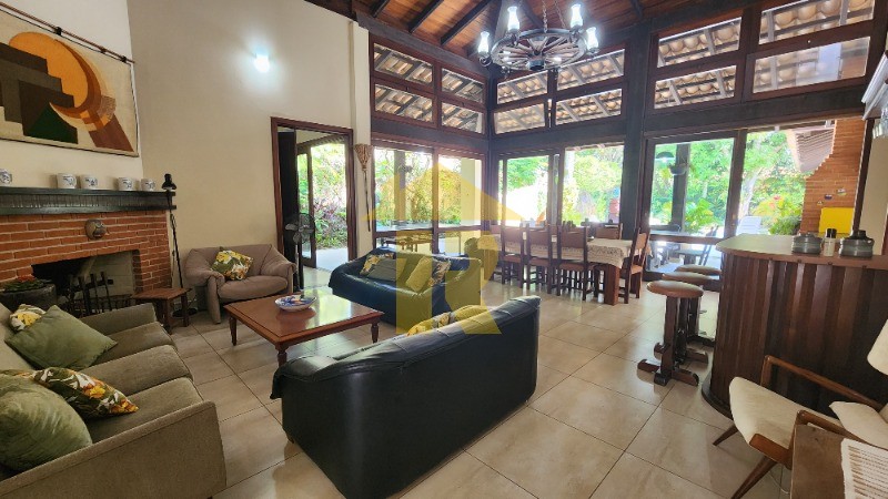 Casa com 5 quartos à venda e aluguel — foto 4 de 51