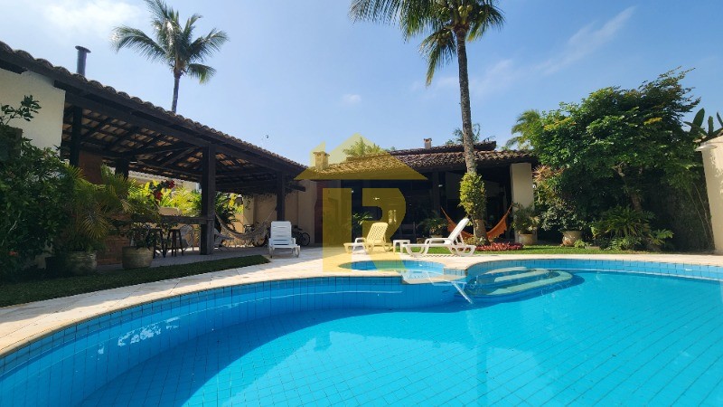 Casa com 5 quartos à venda e aluguel — foto 21 de 51