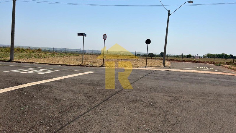 Terreno / Lote / Condomínio  à venda, 242m² — foto 6 de 10