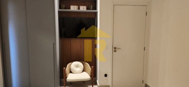 Casa com 6 quartos à venda — foto 17 de 46