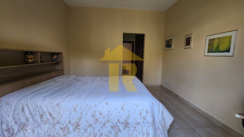 Casa com 5 quartos à venda e aluguel — foto 35 de 51