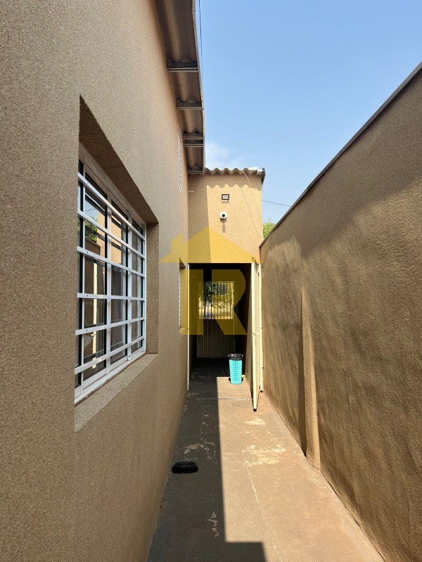 Casa com 3 quartos à venda, 198m² — foto 21 de 23
