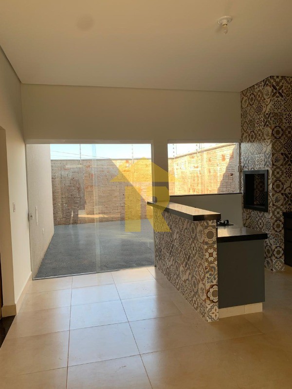 Casa com 3 quartos à venda, 82m² — foto 14 de 17