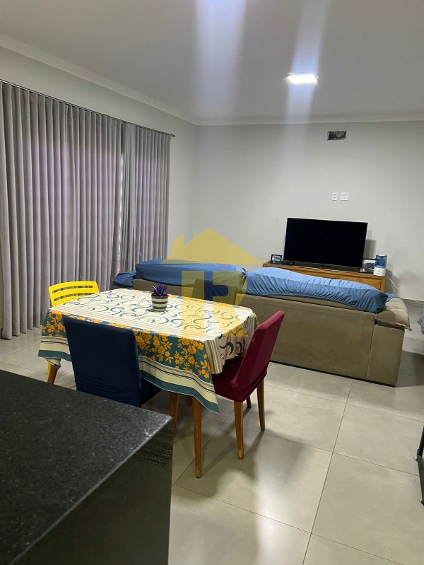 Casa com 3 quartos à venda, 198m² — foto 9 de 23