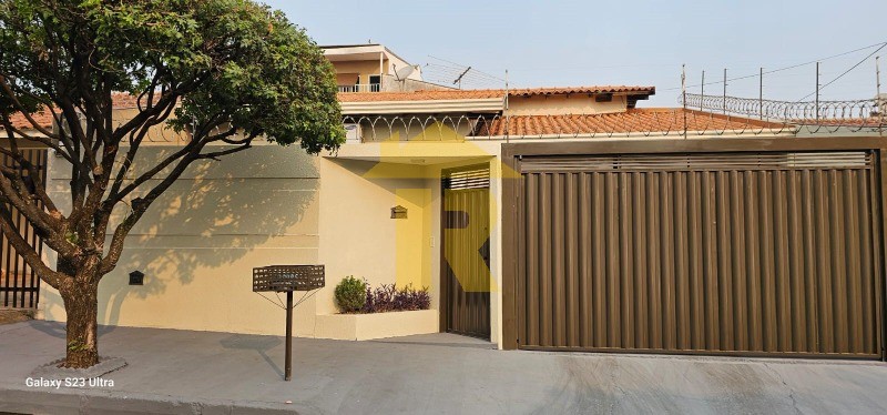 Casa com 2 quartos à venda, 113m² — foto 1 de 34
