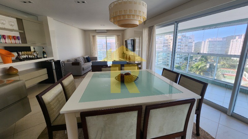 Apartamento com 4 quartos à venda, 240m² — foto 4 de 50
