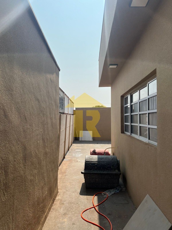 Casa com 3 quartos à venda, 198m² — foto 22 de 23