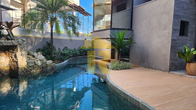 Casa com 6 quartos à venda — foto 32 de 46