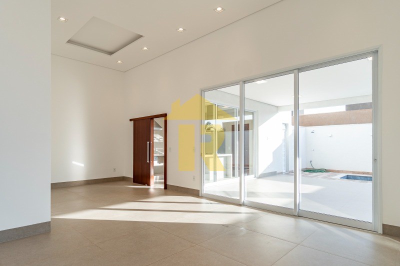 Casa de Condomínio com 3 quartos à venda, 178m² — foto 10 de 46