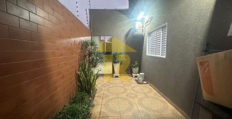 Casa com 3 quartos à venda, 120m² — foto 9 de 10