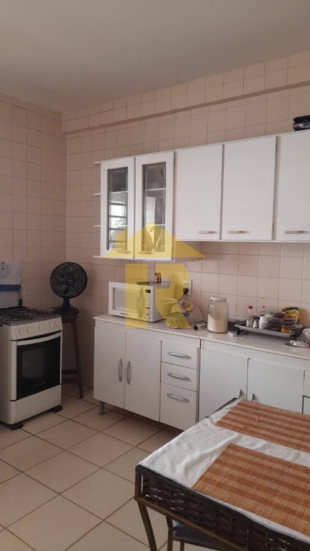 Apartamento com 2 quartos à venda, 70m² — foto 4 de 13