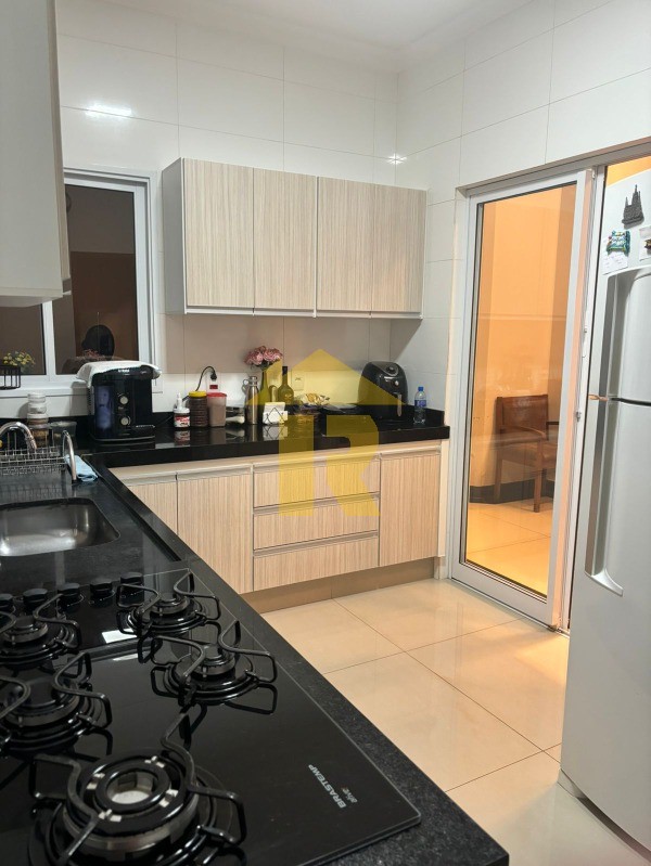 Casa de Condomínio com 3 quartos à venda, 150m² — foto 7 de 23