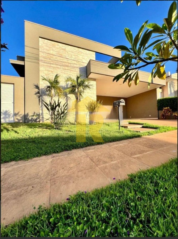 Casa de Condomínio com 3 quartos à venda, 240m² — foto 1 de 19
