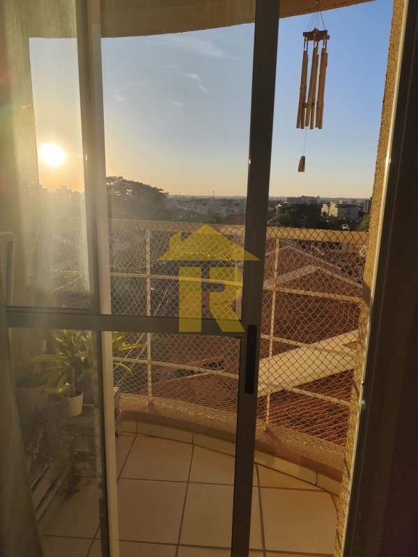Apartamento com 2 quartos à venda, 77m² — foto 3 de 18