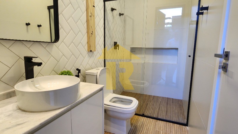 Casa com 6 quartos à venda — foto 44 de 46