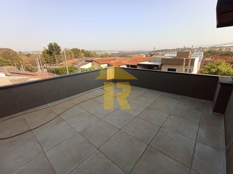 Casa com 3 quartos à venda, 167m² — foto 22 de 36