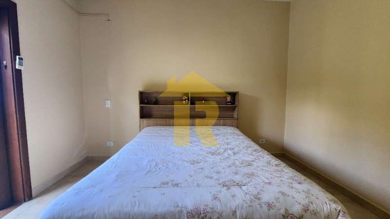 Casa com 5 quartos à venda e aluguel — foto 34 de 51
