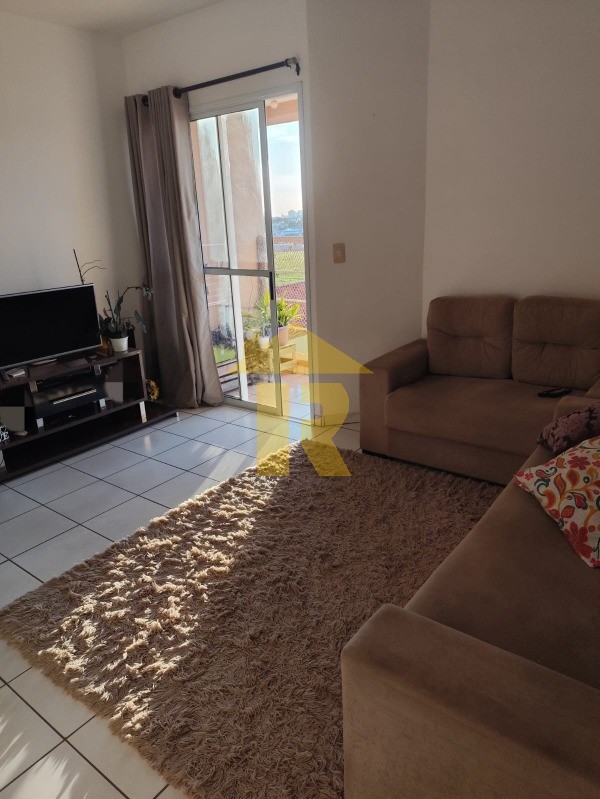 Apartamento com 2 quartos à venda, 77m² — foto 1 de 18