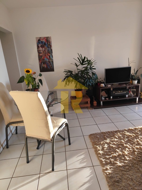 Apartamento com 2 quartos à venda, 77m² — foto 7 de 18