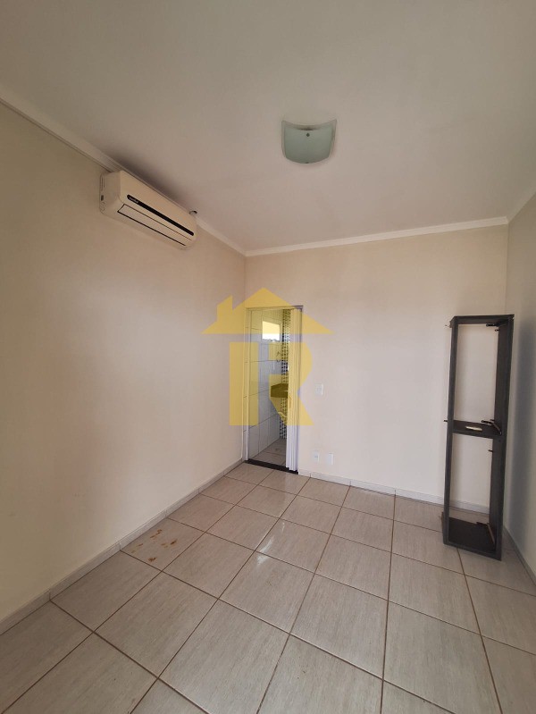 Apartamento com 4 quartos à venda, 140m² — foto 14 de 22