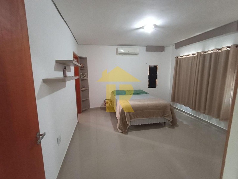 Casa com 3 quartos à venda, 167m² — foto 9 de 36
