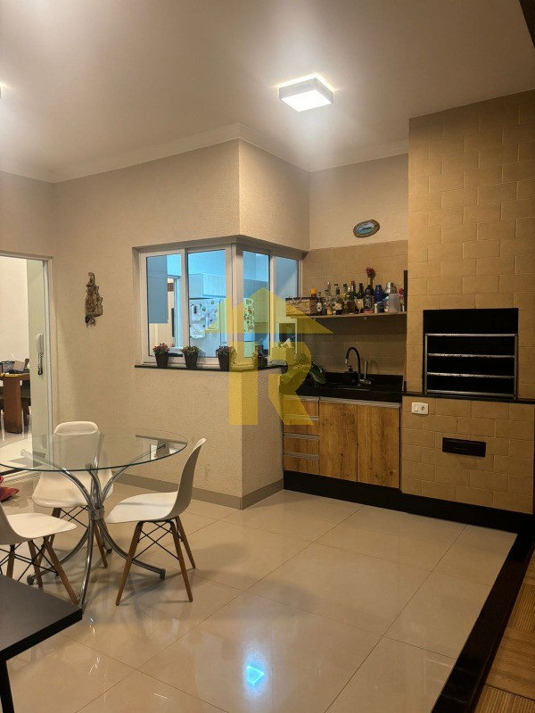 Casa de Condomínio com 3 quartos à venda, 150m² — foto 14 de 23