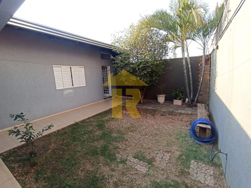 Casa com 3 quartos à venda, 167m² — foto 33 de 36