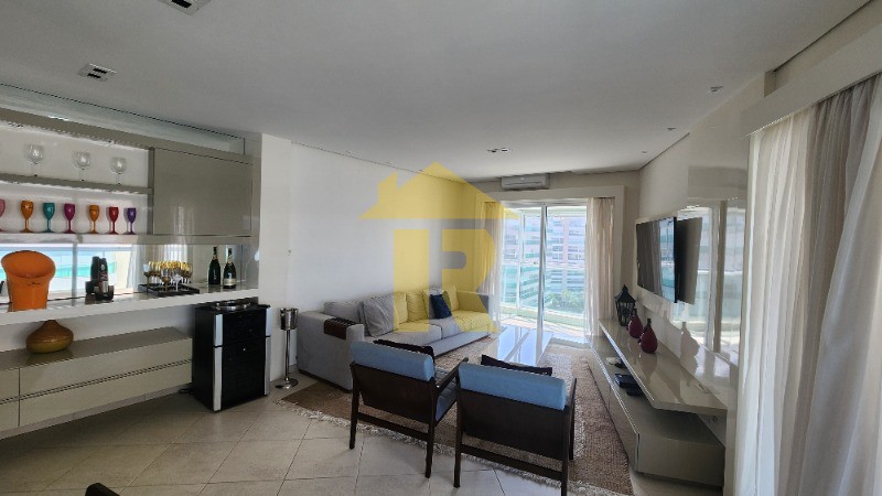Apartamento com 4 quartos à venda, 240m² — foto 2 de 50