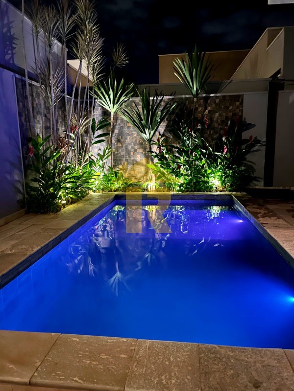 Casa de Condomínio com 3 quartos à venda, 235m² — foto 16 de 17