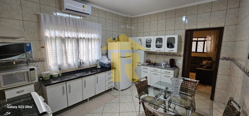 Casa com 2 quartos à venda, 113m² — foto 24 de 34
