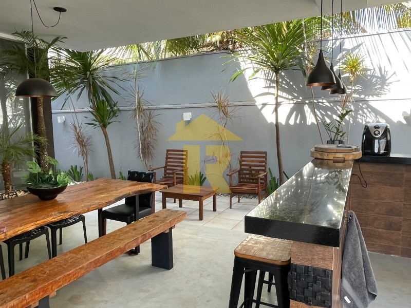 Casa de Condomínio com 3 quartos à venda, 235m² — foto 11 de 17