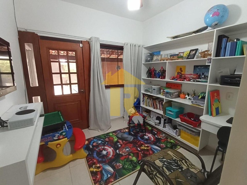 Casa com 3 quartos à venda, 167m² — foto 18 de 36