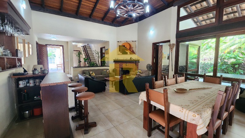 Casa com 5 quartos à venda e aluguel — foto 5 de 51