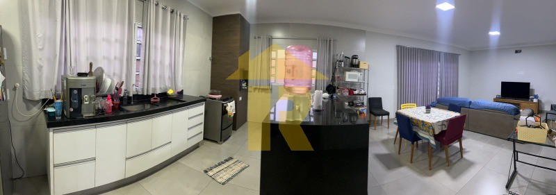 Casa com 3 quartos à venda, 198m² — foto 8 de 23