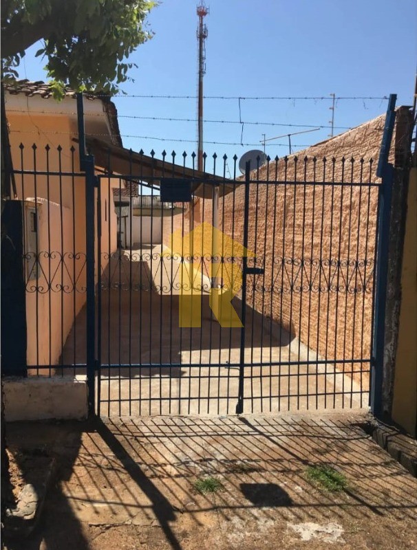 Casa com 3 quartos à venda, 160m² — foto 3 de 10