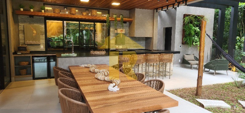 Casa com 6 quartos à venda — foto 29 de 46