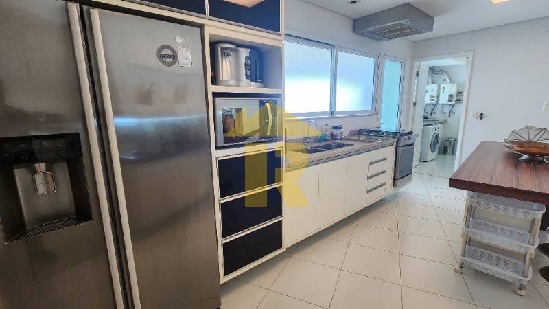 Apartamento com 4 quartos à venda, 240m² — foto 29 de 50