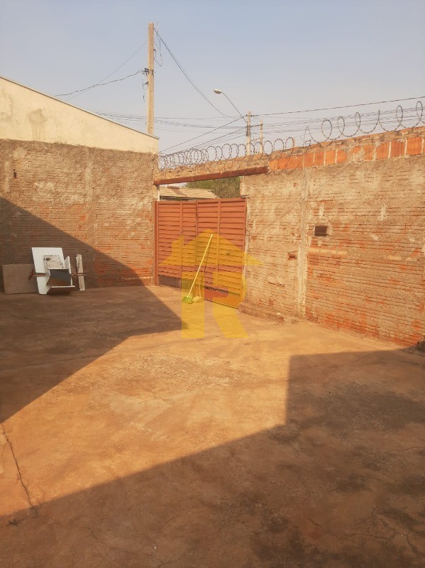Casa com 2 quartos à venda, 45m² — foto 3 de 24