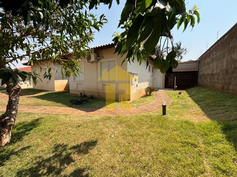 Casa de Condomínio com 3 quartos à venda e aluguel, 135m² — foto 3 de 19