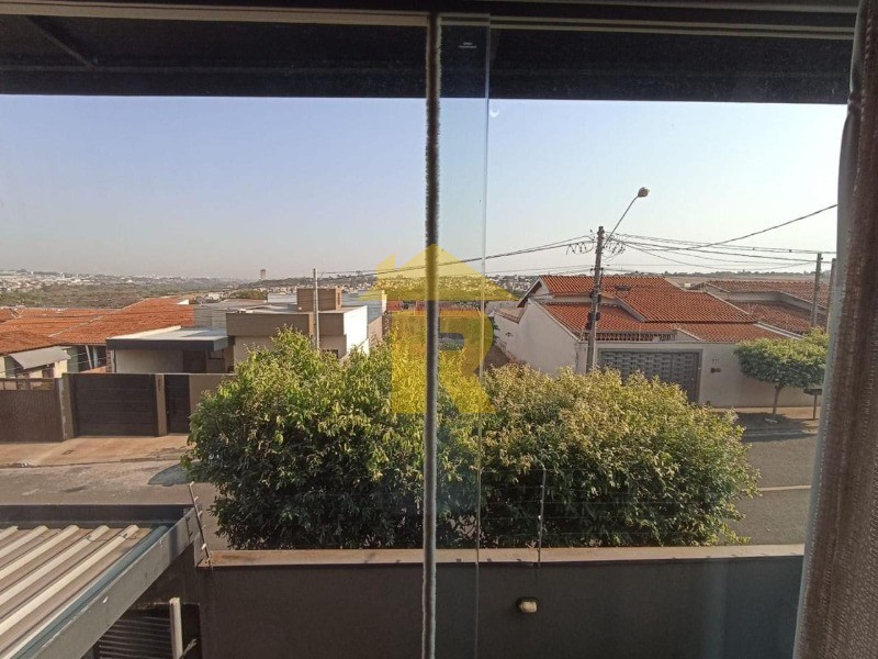 Casa com 3 quartos à venda, 167m² — foto 34 de 36